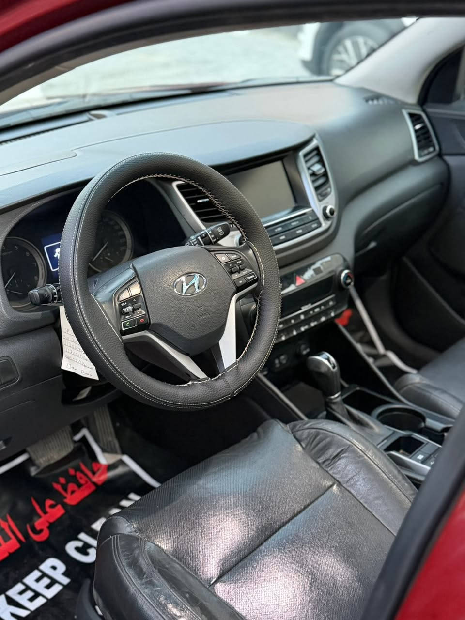 توكسان 2018 فول مواصفات 1/1
وارد كندي
رقم اربيل
محرك 2000
السياره جاهزه مابيها اي نقوصات كل فتره اسويلها ادامه نظيفة جدا وبنزين كله محسن 
تشغل وتطلع

مواصفات|
بصمه تشغيل واطفاء عن بعد
كشنات جلد كهرباء 
تدفئه خلفيه وامامية
تدفئه ستيرن والارضيات
حساسات امامي خلفي
حساسات مرايا
نظام GPS
رادارات امامية خلفيه جانبيه
لايت full led
نظام صوتي حديث
بانوراما سقيفه 
كاميرا خلفي 
سستم صوت عالي
جام خلفي بي نسبة تضليل بلادي 
منطي جماليه للسياره
تخم تايرات جدد
وضعيات قيادة
ايكو ، سبورت ، نورمال
عزل صوت ممتاز

حادث بسيط قطعتين فقط بدون دواخل 
تبديل بنيد وشبر باب سايق

العنوان بغداد 📍

رقم ***********

متواجد فيس واتس اب
