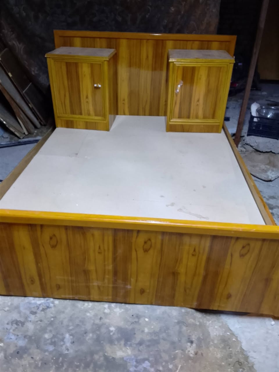 اللبيع غرفه 
مكان العبيدي


**إذا كنت صاحب هذا الإعلان وتريد حذفه لأي سبب، رجاءا أرسل رسالة إلى الدعم الفني**