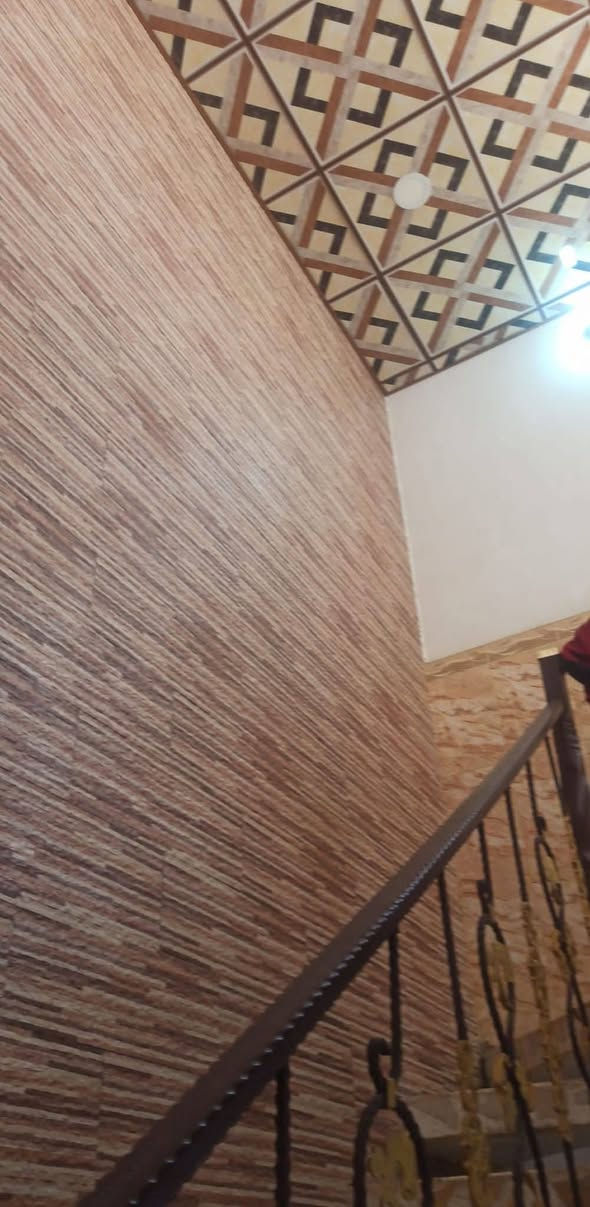 دار للبيع 100متر طابقين. يحتوي ع غرفه وصاله واستقبال
طابق الثاني غرفه وصاله.   جاهز لسكن. مابي نقص 

عنوان براكيه . خلف مدرسه علي الرماحي منطقه البو عريف   قريب الجري 

سعره 25  *********** 

***********
