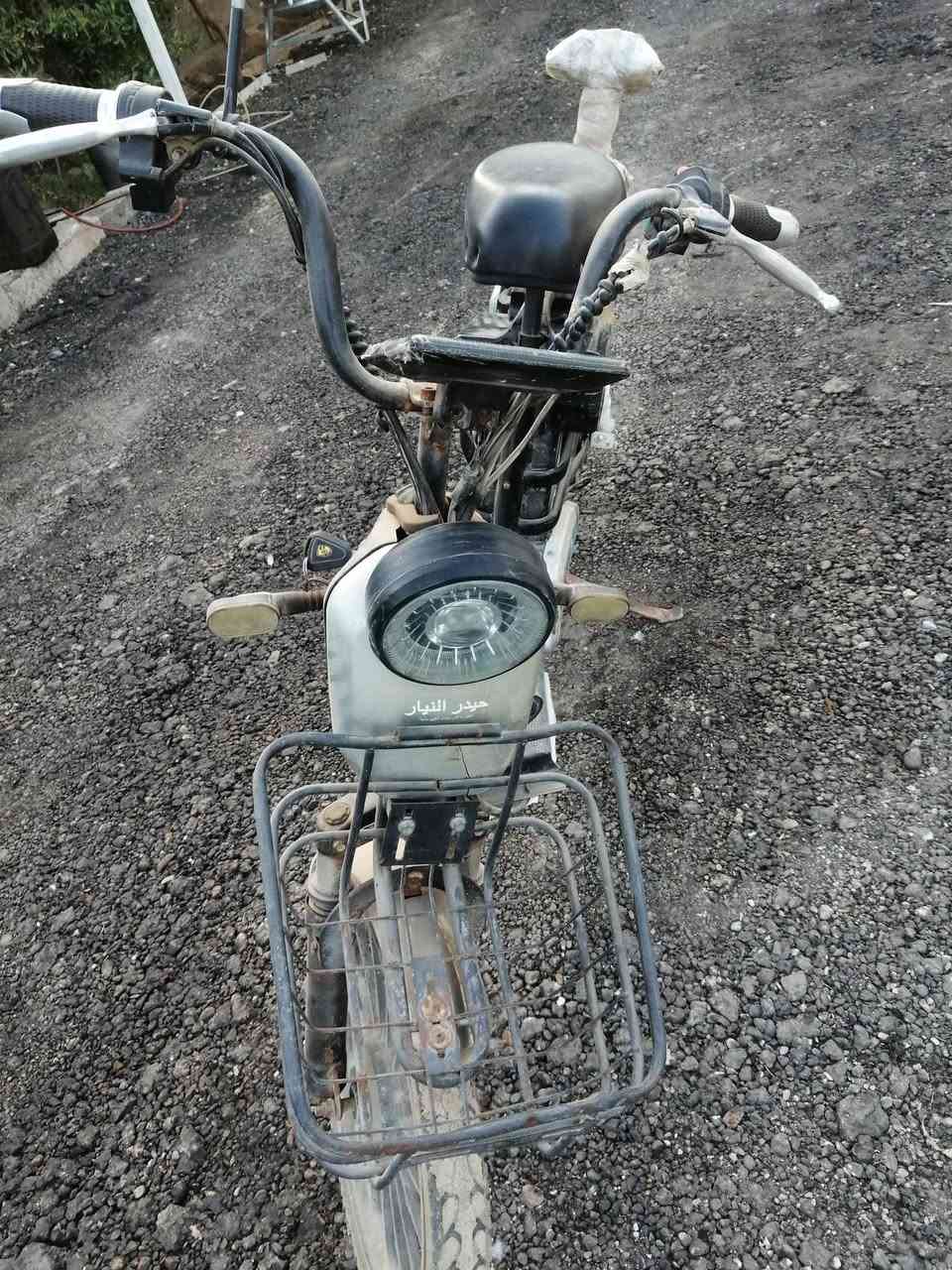 سلام عليكم دراجاه شحن كامل مواصفات كهربائي شقاله السعر 150
وبي مجال للشراي ينتصل على الرقم ***********
المكان المحاويل قريت السعادة
