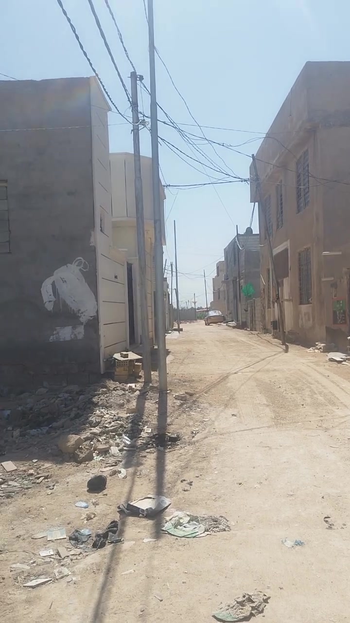 يا الله  بيت مساحه 400 متر طابو 25 مقابيل جامعه الافريحه على طريق كربلاء طوريج يم عمود 125 البيت بجهه الزوار ويبعد عن الشارع 500 متر ي استفسار ***********

