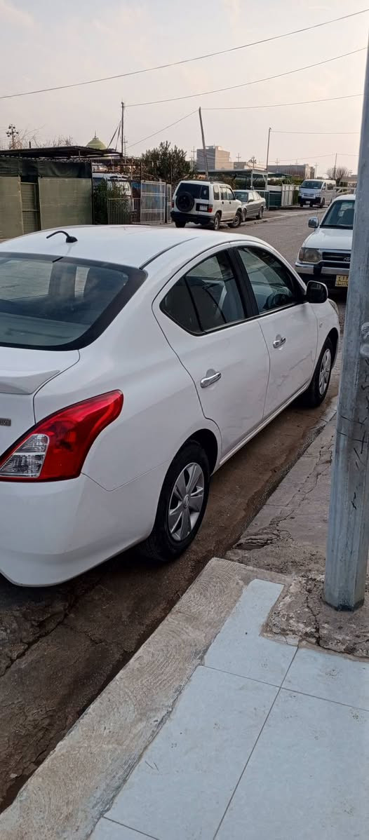 نیسان لاکشمی با مودیل 2017
بستیک بۆیاغی هەیە سی جێ ساردەکوتی هەیە گیرومەکینە شەریکەیە چوارتایە لۆکی لەسەرەژم***********رەموسەنەوی نویە أربيل, العراق
