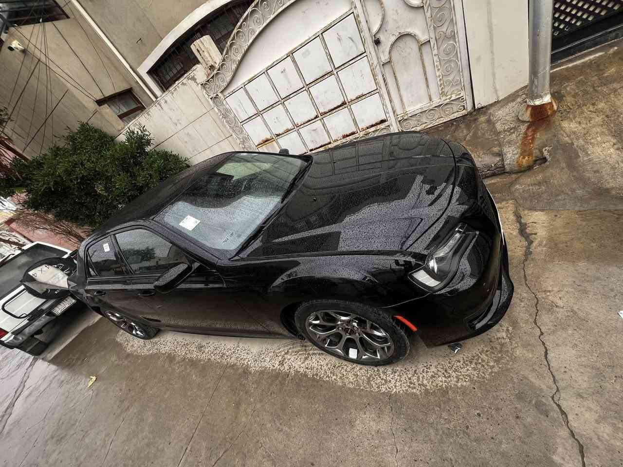 السلام عليكم
اوباما s300

كلين تايتل 

موديل2018

بجم عريض بلادي 

مواصفات

بانوراما 

كشن تدفئة

كشنات امامي كهربائي 

سماعات بيتس 

مكينه 6سلندر  

تشغيل عن بعد 

شاشة كار بلاي

ويل عنكبوت بلادي 

كير محرك شرط مكفولات 

سنوية ورقم وهزه جديدة لحد 2029 

مواصفات الsمعروفه 

سعر 275 بيها مجال 

مكان السياره كركوك 

رقم هاتف ***********

***********
