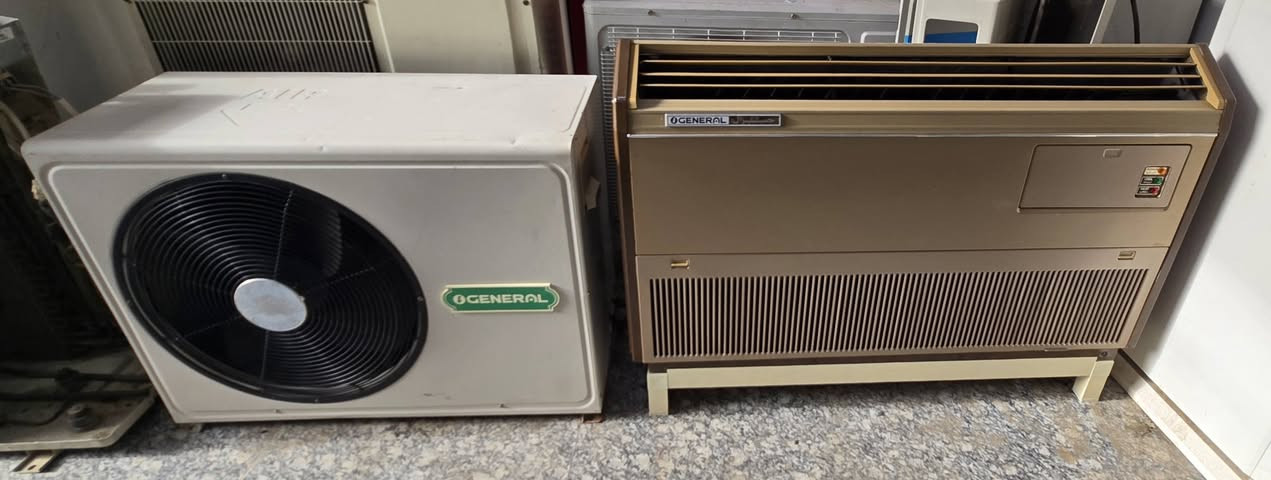 المعنى الحقيقي للتبريد 🥶
سبلت جنرال ياباني اصلي مستعمل قليل جدا نظيف جدا جدا 
تدفئه و تبريد 🌞❄️🥶 شرط التبريد تموز و أب ثلج ضمان سنه كامله 
السعر ٨٥٠ الف قفل 
العنوان واسط الكوت دور العمال مقابل جامع الرسول 
ورشة و معرض مبين سمير عوفي 
هاتف 
***********
***********
