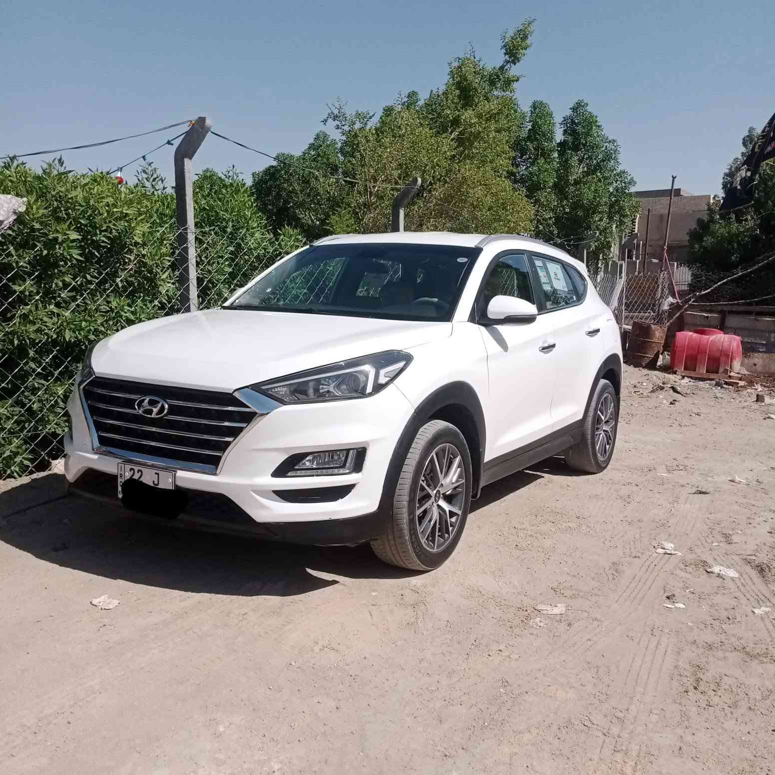 سلام عليكم توسان موديل 2019 شكل2020 سايد بريك بل رجل السيارة فول مواصفات عدة البنرامة السيارة بصمه تحكمات ستيرن جهتين شاشة كامرة حساسات بلاتوث تحكمات مري مري شفط تبريد قطعتين كشن كهربائي السيارة فول رقم اربيل انكليزي سنوية لل2031 تريد وكالة تريد تحويل مضمون محرك 2000 محرك ناعم كير محرك تبريد حدادية كلة على وضع الشركة السيارة بيهة صفحت العبري صبغ مع التكمة والقمارة اثر حادث في باب العبري وتصليح بصف العتبة قليل معدليه فقط شواصي حوض كفالة اكفلك صفحت السائق والجنطة والشواصي والحوض وكير محرك تبريد حدادية  ما بيهة أي شي  السيارة ماشية 103 الف اصل السعر 135 وبيهة مجال 
مكاني نجف حي النداء.
الرقم . *********** موجود خاص وواتساب
