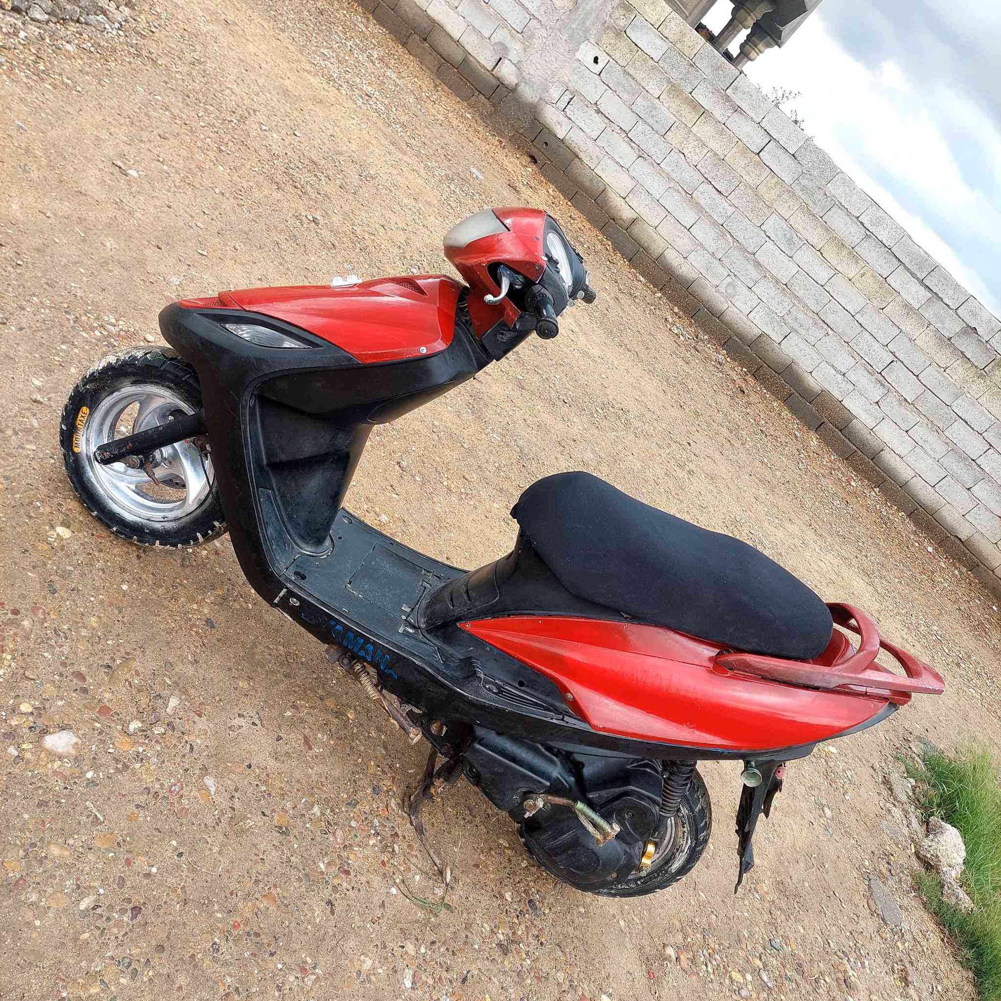 سلام عليكم  
دراجه ماكس 140للبيع نضيفه وشغاله كهربائيات كامله بس باتريهه كاعد. وبيهه ارواق 
السعر275وبيهه مجال 
المكان بغداد


**إذا كنت صاحب هذا الإعلان وتريد حذفه لأي سبب، رجاءا أرسل رسالة إلى الدعم الفني**