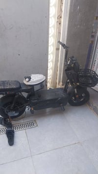 لبيع بدون بطاريت سعر ٧٠  07702436833