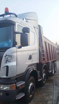 سكانيا للبيع تفاصيل على رقم الهاتف 07860965655