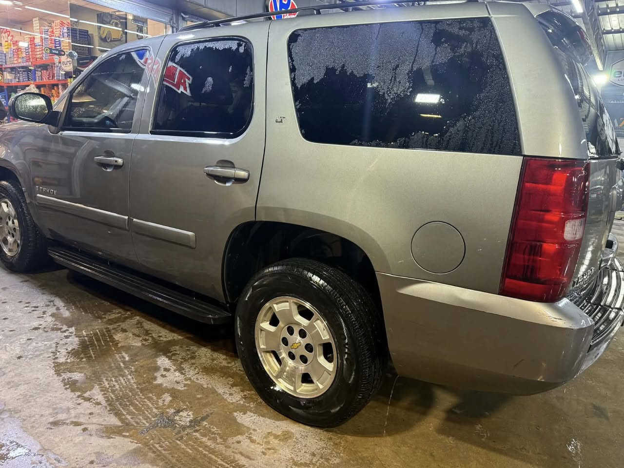 السلام عليكم للبيع تاهو ٢٠٠٩ أدوات أدوات  العنوان بغداد السياره نضيفه بيها كصه قماره فقط السعر ٦٥ 
الهاتف ***********
***********
