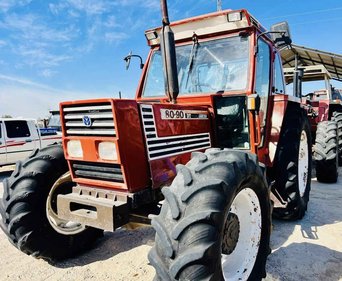 فيات حجم  90-80 منفيس تكمه عريضه اكسل بارز مكفوله وجاهزه للاستفسار الاتصال ع الرقم *********** واسط الزبيديه
