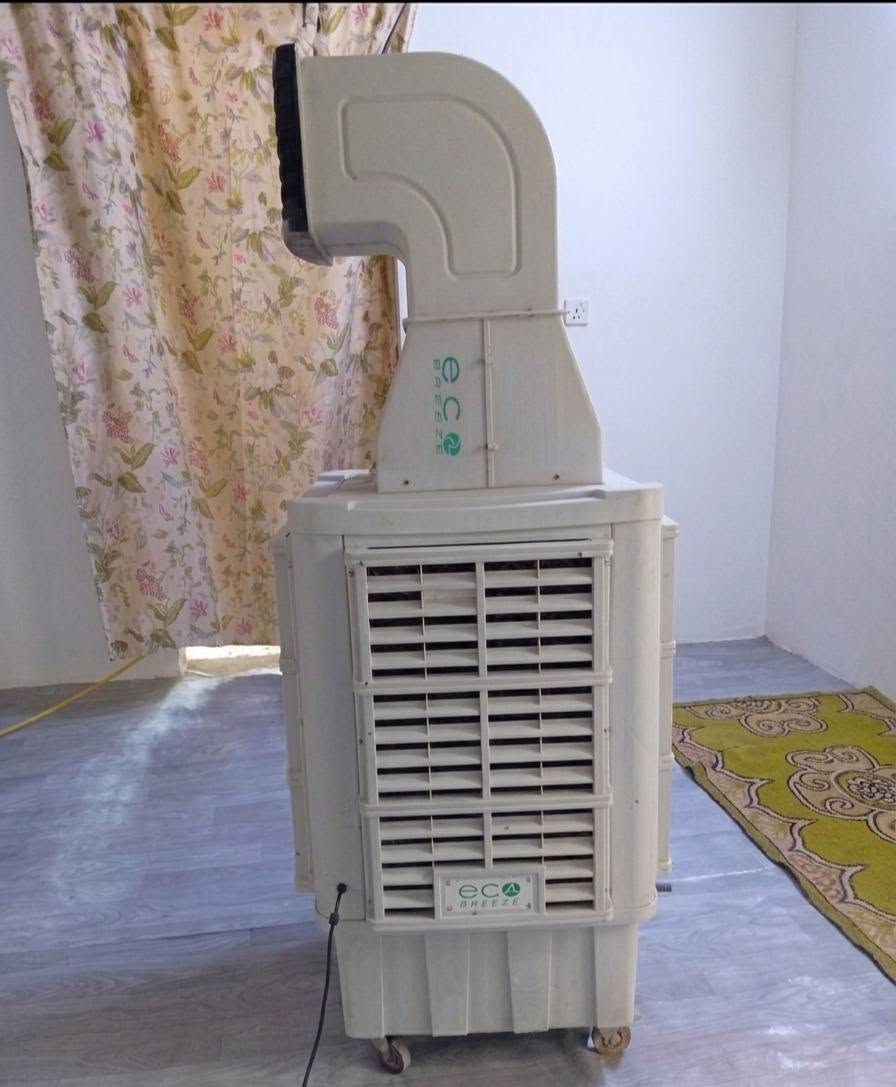 مبردة جديدة ونظيفة للبيع مستعجل 200 وبيها مجال
***********
***********
