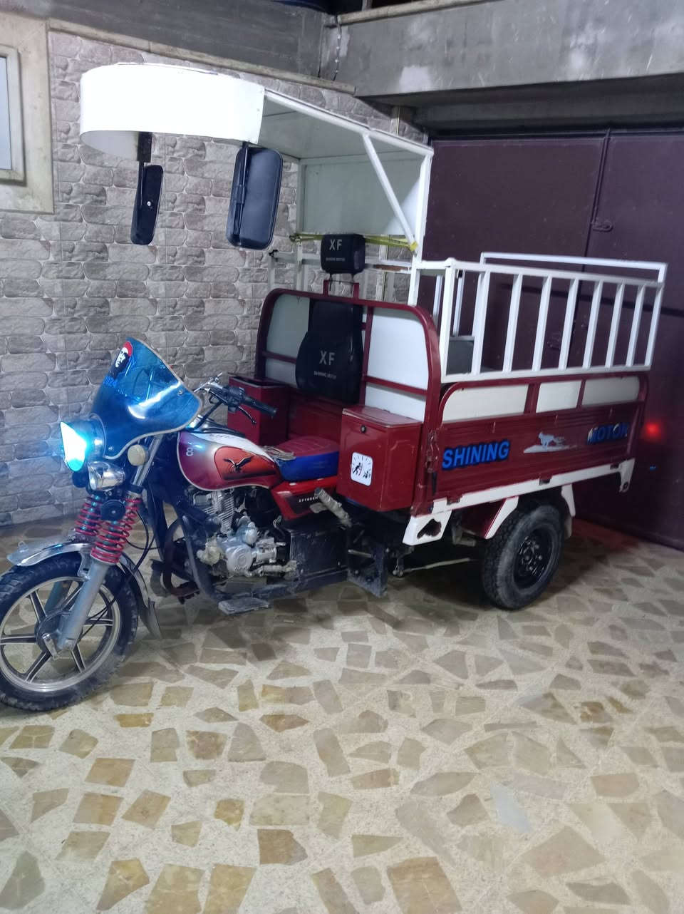 اسلام وعليكم ستوته نضيفه للبيع مكاني موصل الأيمن محرك 19 شاصيها نضيف محرك شرط برغي مامفتوح بي كهربائيات كلها شغاله المنفيس مالها موجود واسويلك مكاتبا عليها أوراق كلها موجوده السعر مليون 450 وبيها مجال شي بسيط وهذا رقمي ***********  اسيا  وتحياتي 🌹
