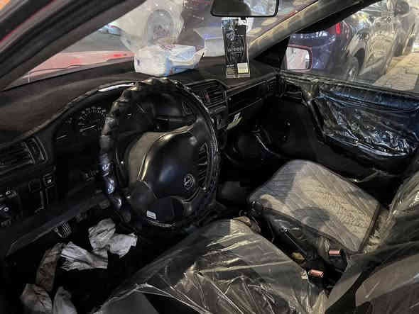 السلام عليكم اوبل فكترا للبيع موديل ١٩٩٢محرك ٢٠٠٠ كير عادي ادامه كامله رقم انبار تحويل مباشر رقم انكليزي هزة جديدة سنوية لسنة ٢٠٣٠ السعر المطلوب ٤٠ وبيه مجال مكاني بغداد الاعظمية للاستفسار ***********
