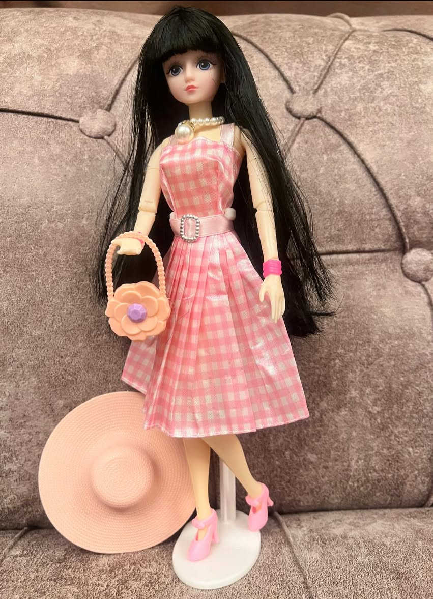 باربي مفصلية بالكامل وشعرها كثيف والنظافة 100‎%‎
هي مع الاكسسوارات والملابس والستاند

مالتهة بسعر 15 الف قفل فقط


**إذا كنت صاحب هذا الإعلان وتريد حذفه لأي سبب، رجاءا أرسل رسالة إلى الدعم الفني**