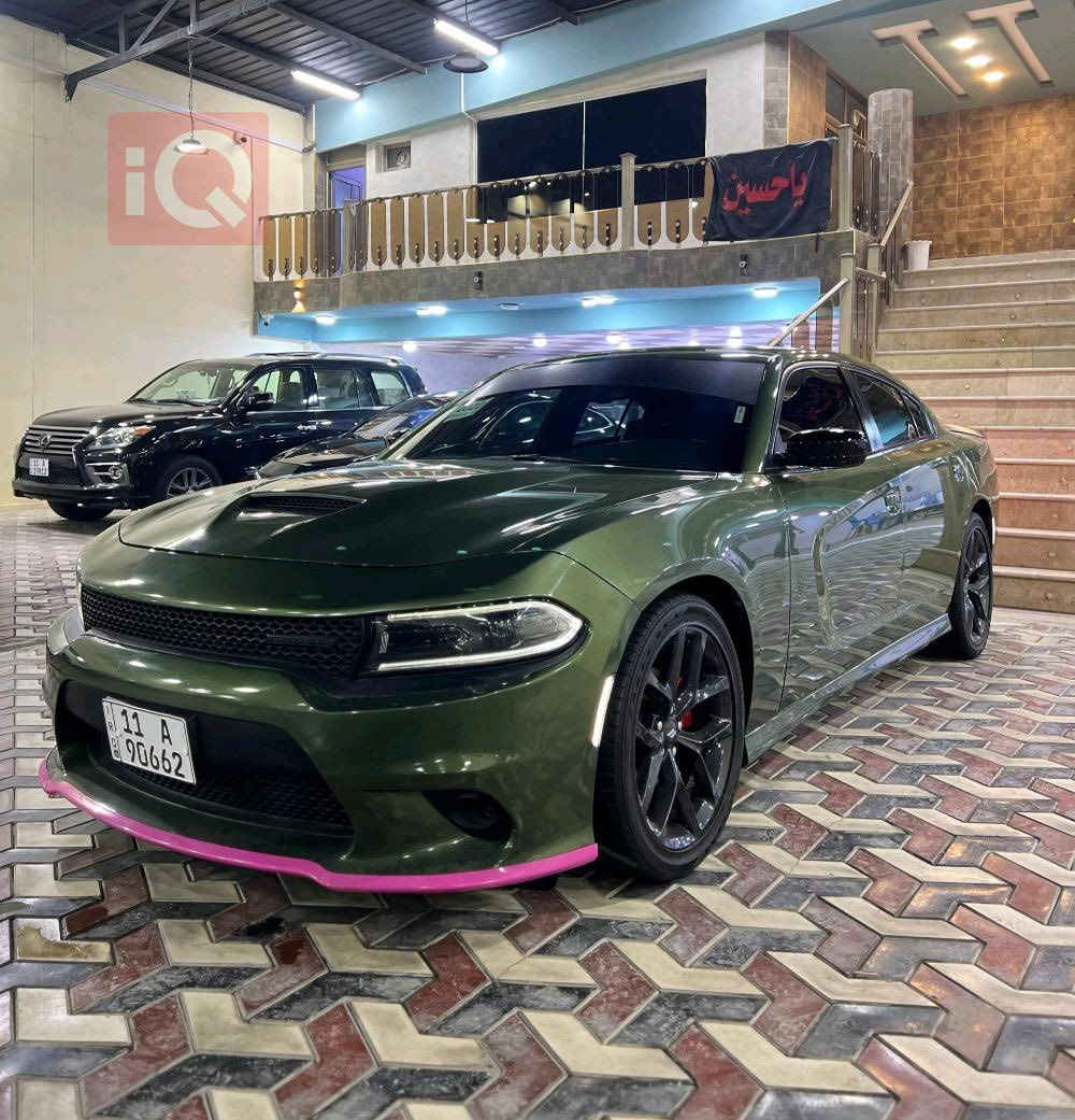 .
السلام عليكم 
جارجر RT 
سوبر تراك باك 
فول مواصفات فتحه 
رقم بغداد دولي مشروع وطني 
كير ومكينه وحداديه وتبريد مكفولات على وضع الشركه
سياره جاهزه للأخير وكلشي ماعايزه وجديده 
ماشيه 70 الف حقيقي 
#حادثها :جاملغ امامي معدل ومصبوغ نفسه البلادي 
ومكانين كلير بسيطات على كد شبر ومكانين بارد فقط. 
الباقي كلشي بيها مكفول وجاهز 
سياره حلوه ونظيفه وبالعافيه على الي تصير من نصيبه 
والمنشور واضح بي كل تفاصيلها وصورها وصور حادثها والسونار

السعر 245 وبيها مجال للشراي 

مكان السياره النجف الأشرف 

***********
