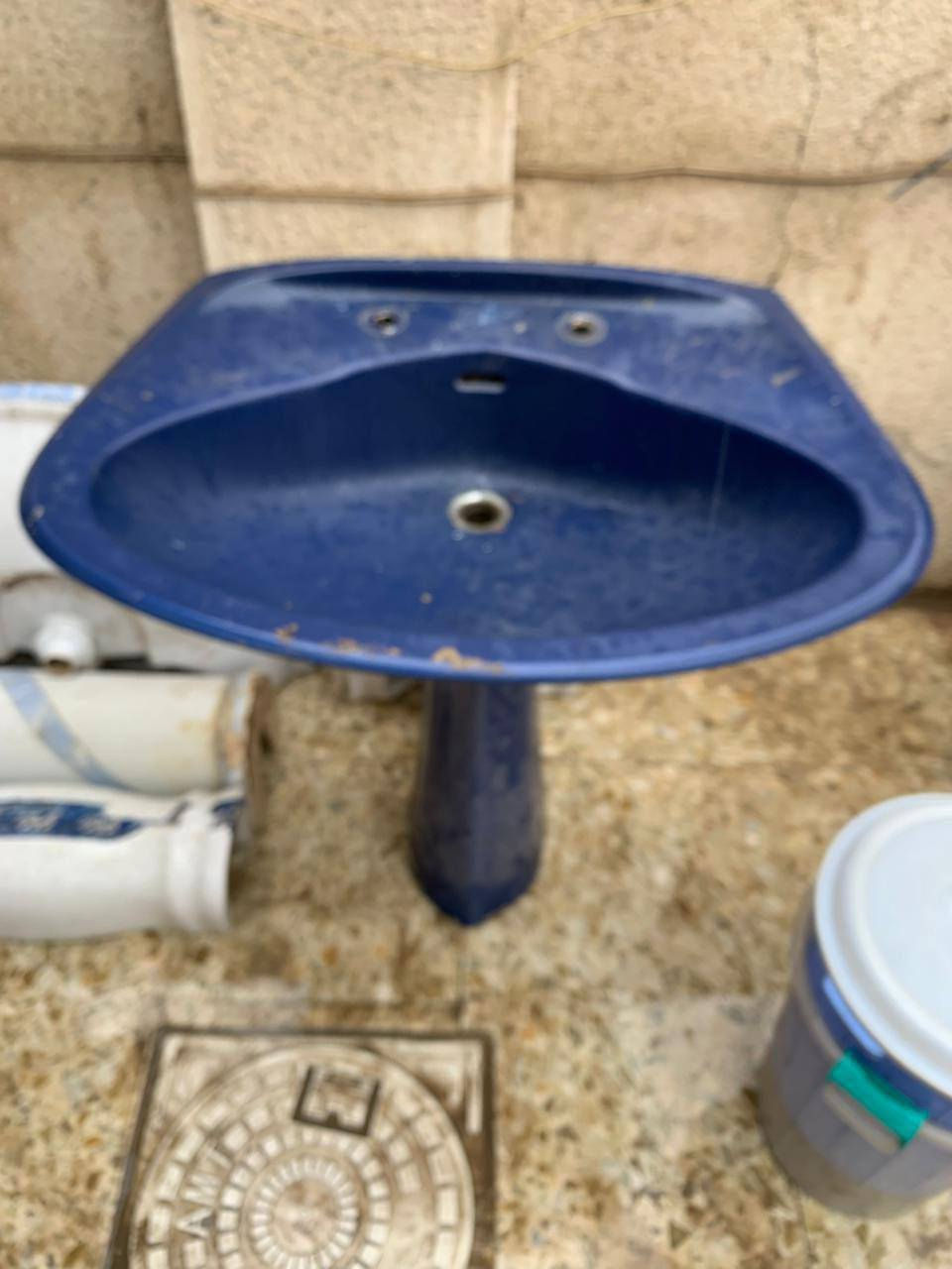 السلام عليكم ورحمه الله وبركاته
متاح مغاسل كامله على 20 الف القطعة 
والسخان على 25 الف 
المكان بغداد الاتصال على الرقم ‏‪***********‬‏
الشرط الفحص قبل الاستلام.
