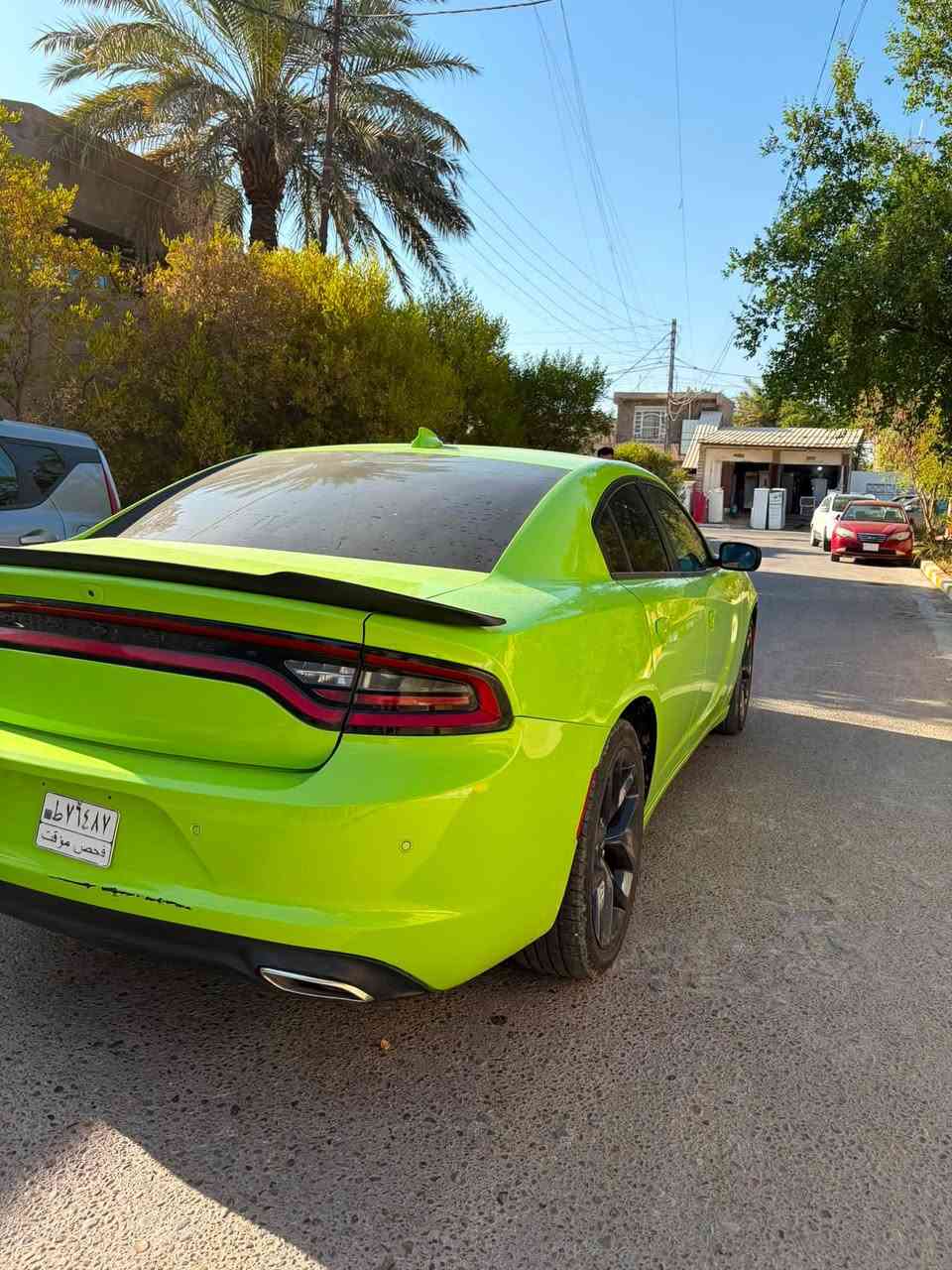 السلام عليكم للبيع چارجر ٢٣ الاصدار الاخير sxt.  بدون رقم منفيس بأسمي
ماشيه ٤٣ الف كيلو 
حادثها. فقط البنيد مبدل باقي السياره كفاله بدون لا صبغ ولا تبديل دعاميتها الاماميه نفسها ما مبدله 
 مواصفات الsxt المعروفه. شاشة حساسات بصمه وباقي المواصفات المعروفة 
للاستفسار / *********** 
مكان السياره بغداد المحمودية 
السعررر 235
