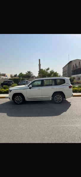 السلام عليكم لاندكروز موديل ٢٠٢٢ ساز ماشيه ٣٤ الف والسياره مكفوله السعر ٦٦٠ ورقه والسياره موجوده في منطقه اليرموك الأربع شوارع للاتصال ***********
