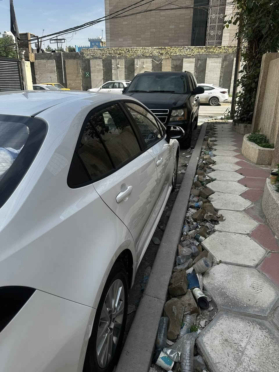 للبيع
كورلا هايبرد ٢٠٢٥ 

ماشيه ٢٠ الف كيلو

مكفوله من كلشي 

بيهه كامره +داش كام امامي خلفي نوعيه ممتاز

السعر ١٥٣ ورقه وبيه مجال بسيط

مكاني بغداد/المنصور

***********
