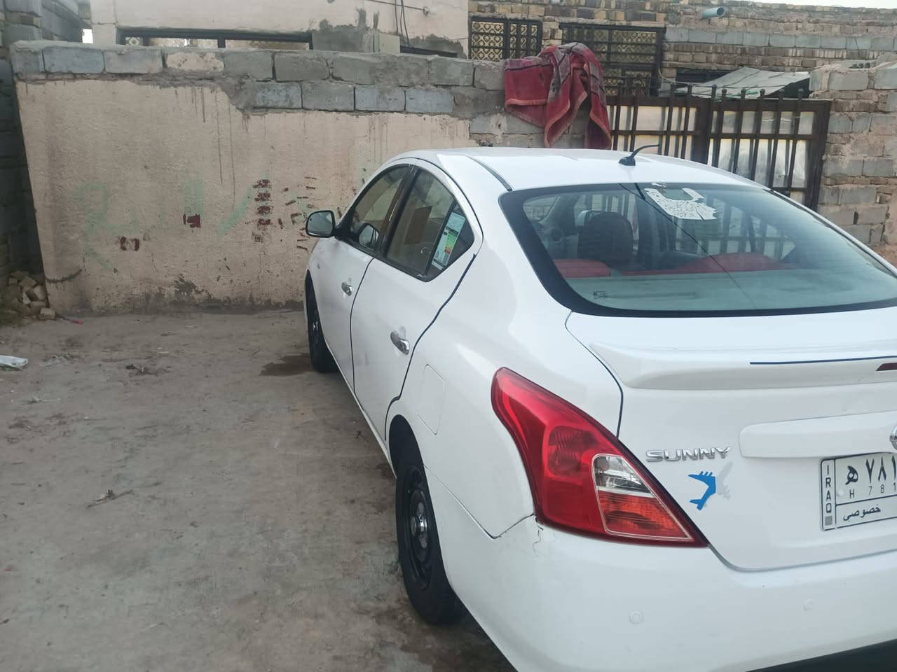 لبيع مستعجل نيسان صني موديل 20
سياره بيه قطعتين بدون دواخل بس صبغ  سياره كير مكينه حداديه كله كفاله السعر 93وبيه مجال مكان سياره النجف الحيدريه  الاتصال عل رقم ***********8
