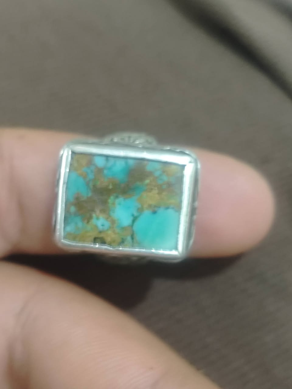 سلام عليكم شباب للبيع مكاني بصره 
توصيل ماكو رقم الهاتف ***********
سعر 75 قفل شباب مو شرعي لا يدخل خاص
