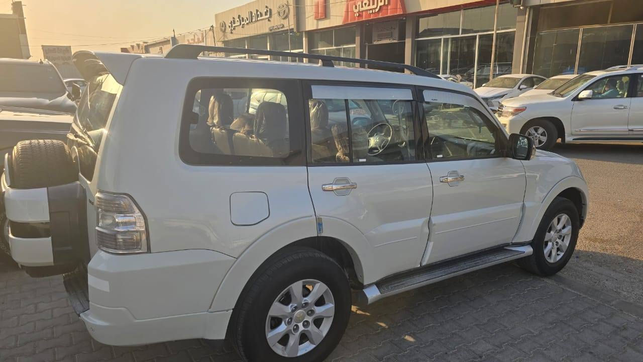 باجيروا ٢٠١٠ حبتور دمام فتحت سقف كامرات أمامية وخلفيه وحساسات اربع جهات كشنات كهربائية مرئ كهربائي ماشيه ٢٥٠ مع بارد بالجاملغ بالجهة اليسرا كما موضح بالصوره تواصل وتساب على هذا الرقم 
*********** ديوانية, القادسية
