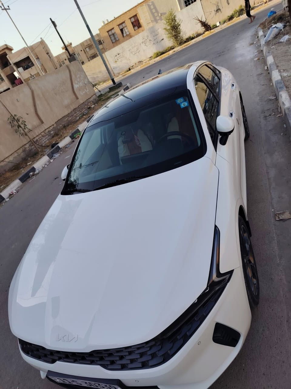السلام عليكم 
                  k5 
خليجي موديل 2023 رقم بغداد بسمي محرك 2000 دوش سياره كامل مواصفات بانوراما ماشيه 58 الف قابل للزيادة سياره جديده احلى من الصور للاستفسار
***********
