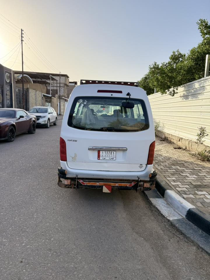 سلام عليكم جنبي h1 للبيع سياره مصفره مامطلوبه للضريبه والهيه نضيفه وحلوه وسعره 85 واليحب يجي يشوفه والماتعجبه سياره وسعر براحته وهاذه اسوك مكاني البصرة تنومه وهاذه رقمي ***********
