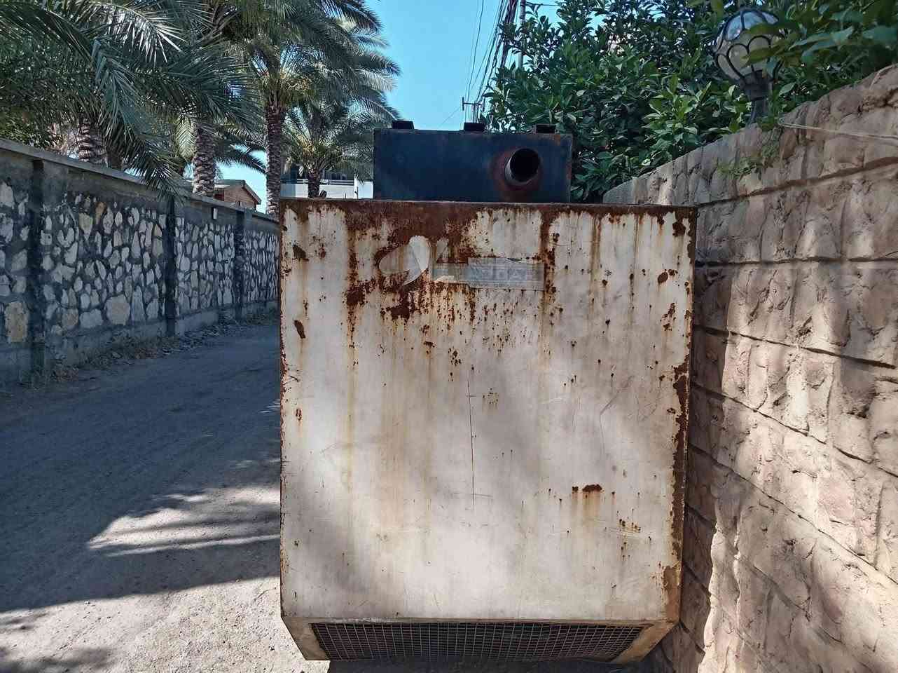كاتم للبيع***********
