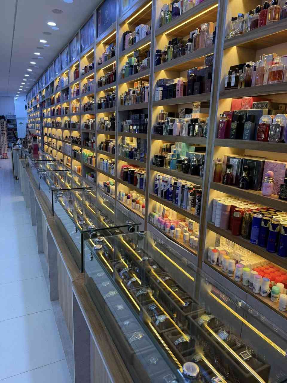 السلام عليكم عندي هذني الميوزه للبيع عددهن ٩ NDF سعر الميز الواحد ١٣٠ الف علما اني مشتغل المتر سعره ٢٥٠الف
للتواصل والاستفسار ***********
