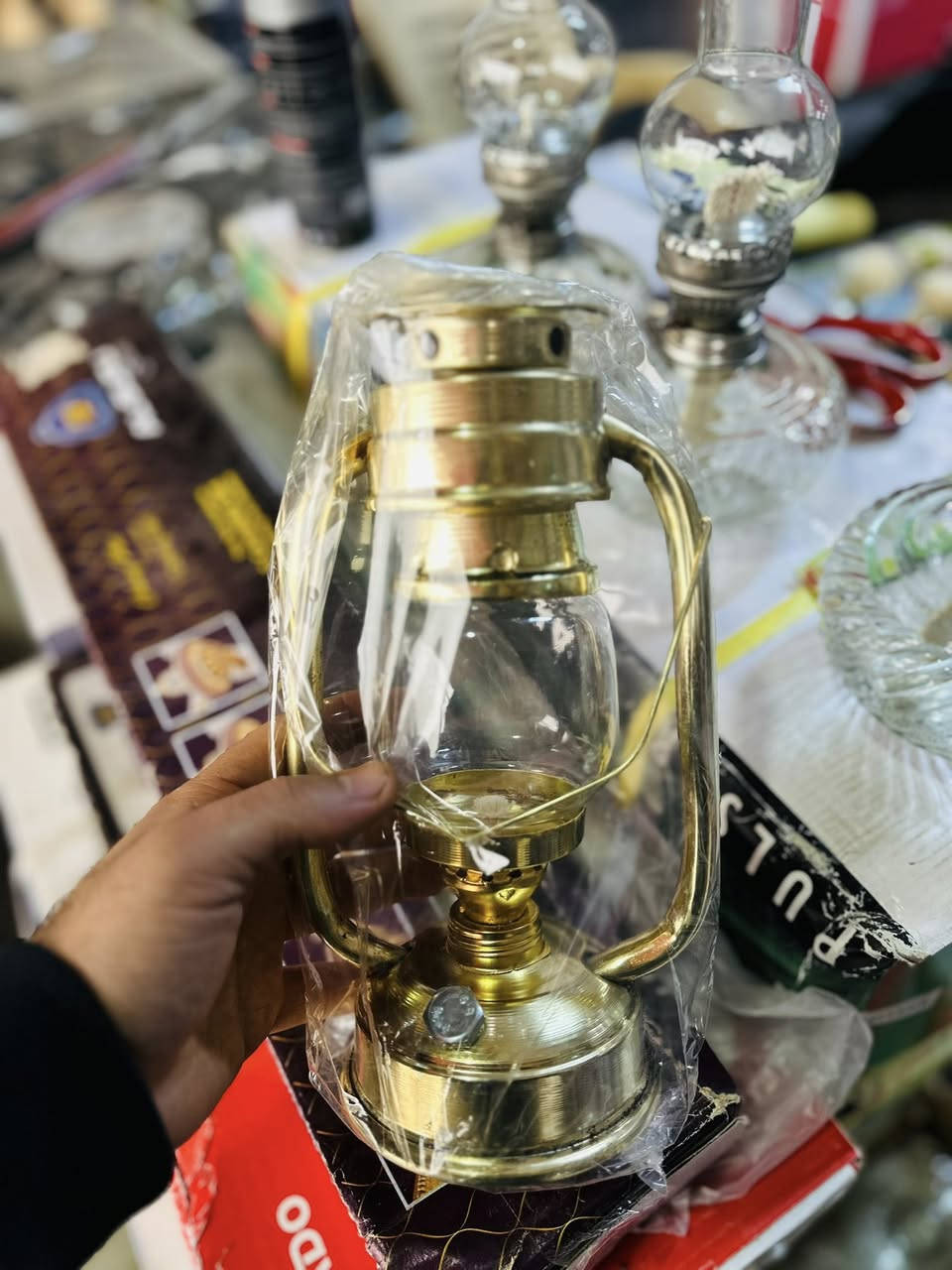 تم توفير فانوس.  نحاس ثقيل.   كميه محدوده. جدا


**إذا كنت صاحب هذا الإعلان وتريد حذفه لأي سبب، رجاءا أرسل رسالة إلى الدعم الفني**