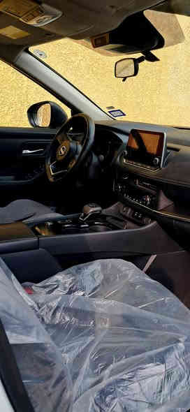 السلام عليكم 
نيسان SV  للبيع موديل 2024
سياره جديده بصمه بصمه تشغيل لايت ليد وزينون بلادي صندوك كهرباء حساس خلفي نقطعه عمياء رادار امامي وخلفي وبعد مواصفات ال SV معروفه قطعتين بيها السياره سعرها 180 
رقمي ***********
