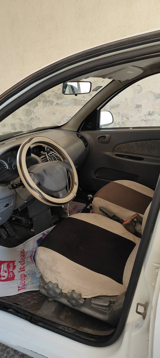 السلام عليكم
تايبه خصوصي ابيض موديل 2016 رقم نجف مشروع وطني ماشيه 80 بيها طخات بسيطه سويج وبصمه  نظيفه السياره باسمي  مكاني بغداد الراشديه السعر 47
*********** بغداد, العراق
