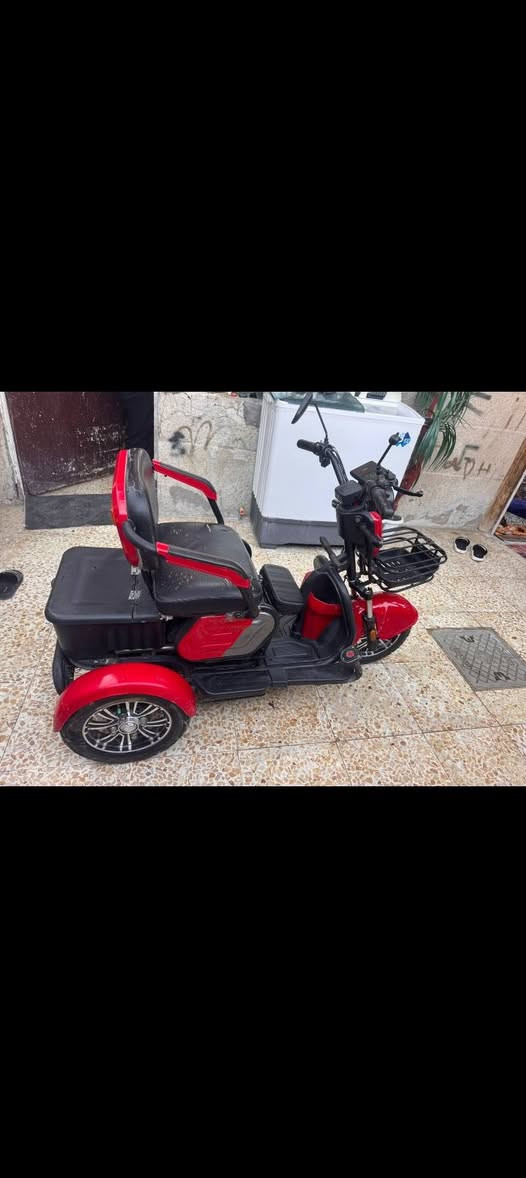 السلام عليكم درجة شحن للبيع درجة كامله وجاهزه مكان الوشاش شارع الاتحاد ***********السعر 500وبيها مجال بسيط
