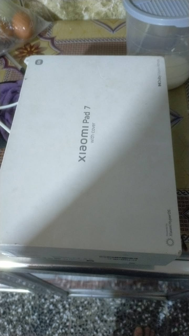 ايباد شاومي 7 ذاكرة 256 كيكا بايت عشوائية 8 نظافة 100 كارتونة وحافظة اصلية مكاني بغداد الصدر موبايل *********** السعر375
