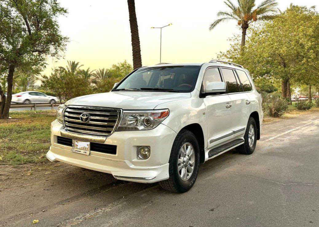 لاندكروز  2011 GXR  محدث 2015
رقم بغداد 
6 سلندر محرك مامفتوح 
ماشية 260 الف  

 السعر 29.000$

المواصفات:
- فتحة 
- بصمة 
- كشنات مخمل 
- شاشة
- ⁠شاشة وسطية في السقف
- كاميرا 
- تحكم ستيرن 
- ثلاجة
- حساسات 

رقم بغداد 

الملاحظات:
المحرك والكير كفالة

سيارة بدون حادث

باب السايق والجاملغ الامامي مصبوغ اثر شخوط بدون حادث 
نص الباب الخلفي و نص الجاملغ الخلفي انصبغ هم اثر شخوط 

مكان سيارة 

كركوك - بغداد

*********** كركوك, العراق
