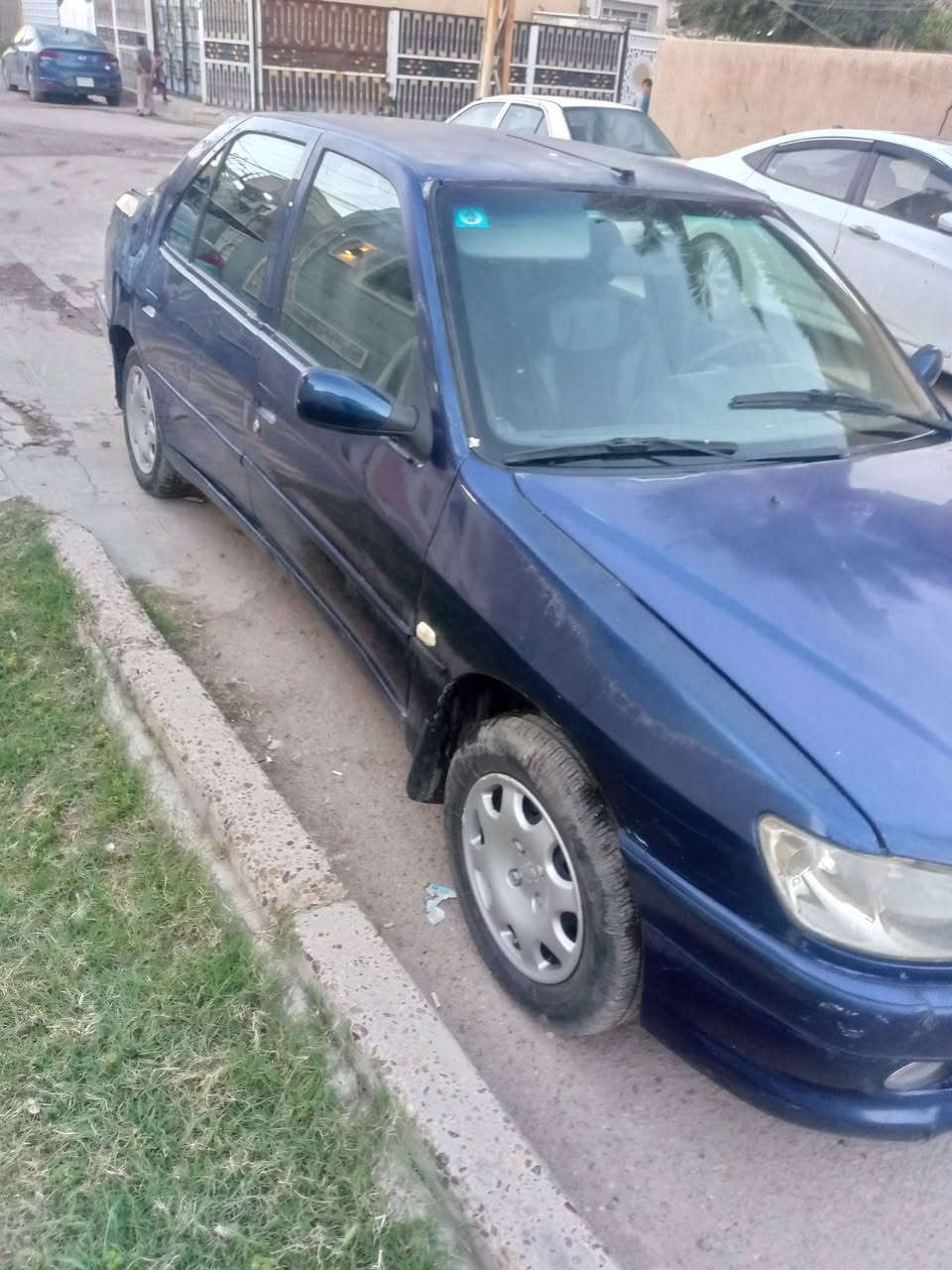 بيجو للبيع كير محرك نضيف تخم تاير رقم بغداد تبريد شغال واتصال ***********
