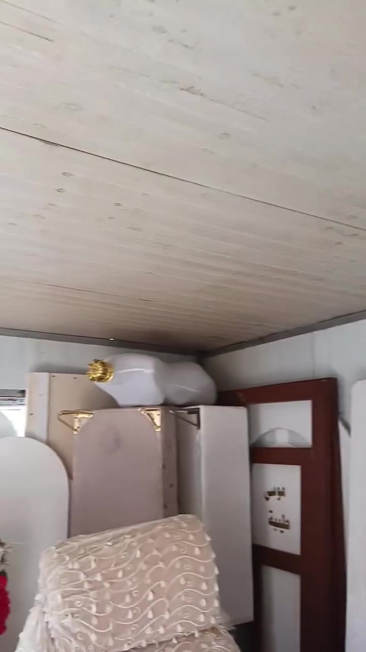 السلام عليكم
كرفان اللبيع

نظيف مابي اي شي

الحجم 5X4

السعر مليون 250 وبي مجال قليل

***********
