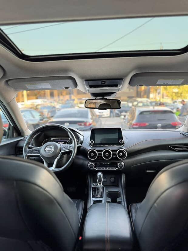 نيسان سنترا 23 SR بحالة الوكالة 
رقم واسط معوقين وكالة عامة
دخول جديد ماشية 10 الاف 
طرف الجاملغ الايمن بارد وياه طرف البنيد بارد ومصبوغ والباب العكس السايق مبدل بلادي  
والباقي كله مكفول شاصي لغد غيره كير محرك كله كفالة 
يعني قطعه وحده صبغ فقط 
فول مواصفات 
تشغيل عن بعد+كامرات ٣٦٠درجة+فتحة سقف
+كشنات جلد + كشن السايق كهربائي +تدفئة ستيرن وتدفئة كشنات +رادار امامي وخلفي وجانبي+توقف ذاتي+تحديد مسار+ويل رياضي حجم ١٨+جنطة وابواب بصمة+تطريز رياضي+مكينة ٢٠٠٠ المرغوب +٣وضعيات قيادة 
تايرات الشركة بعدها بيهَـاآ
السعر 157
للتواصل . ***********
