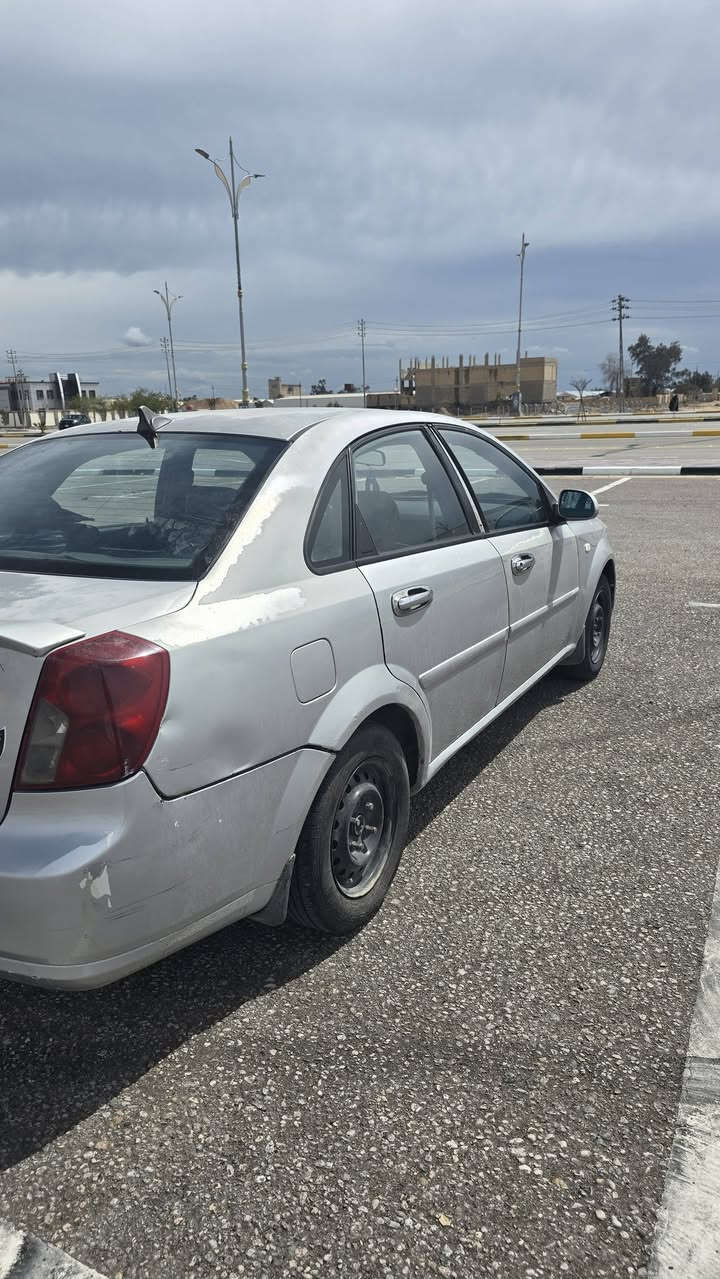 دايو أوبترا 2007 
بأسمي سنويتها لل27 
بيها جاملغ فقط وبيها جراد مثل ما موضح بالصور 
مكينه كير تبريد حداديه جاهزه 
بيها نواقص بسيطه ومستعجل على بيعتها 
السعر ٦٥ مع المجال ان شاء الله 
مكاني كربلاء حي الاطباء 
***********
***********
