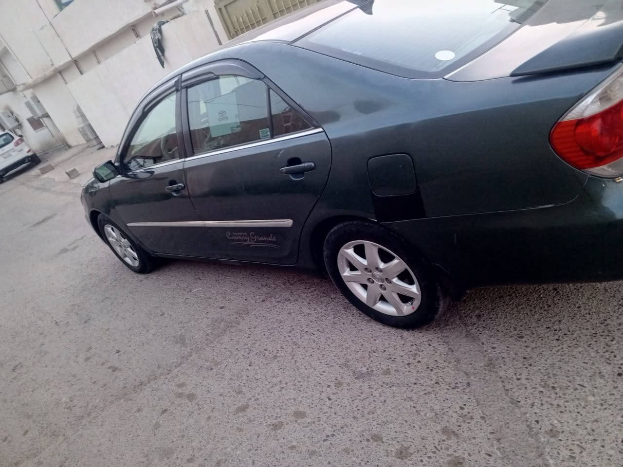 سلام عليكم كامري موديل 2002 رقم بغداد الدولي محرك مكفول 6 تبريد شغال مصبوغه عام جماليه السعر 85 وبيه مجال ***********
