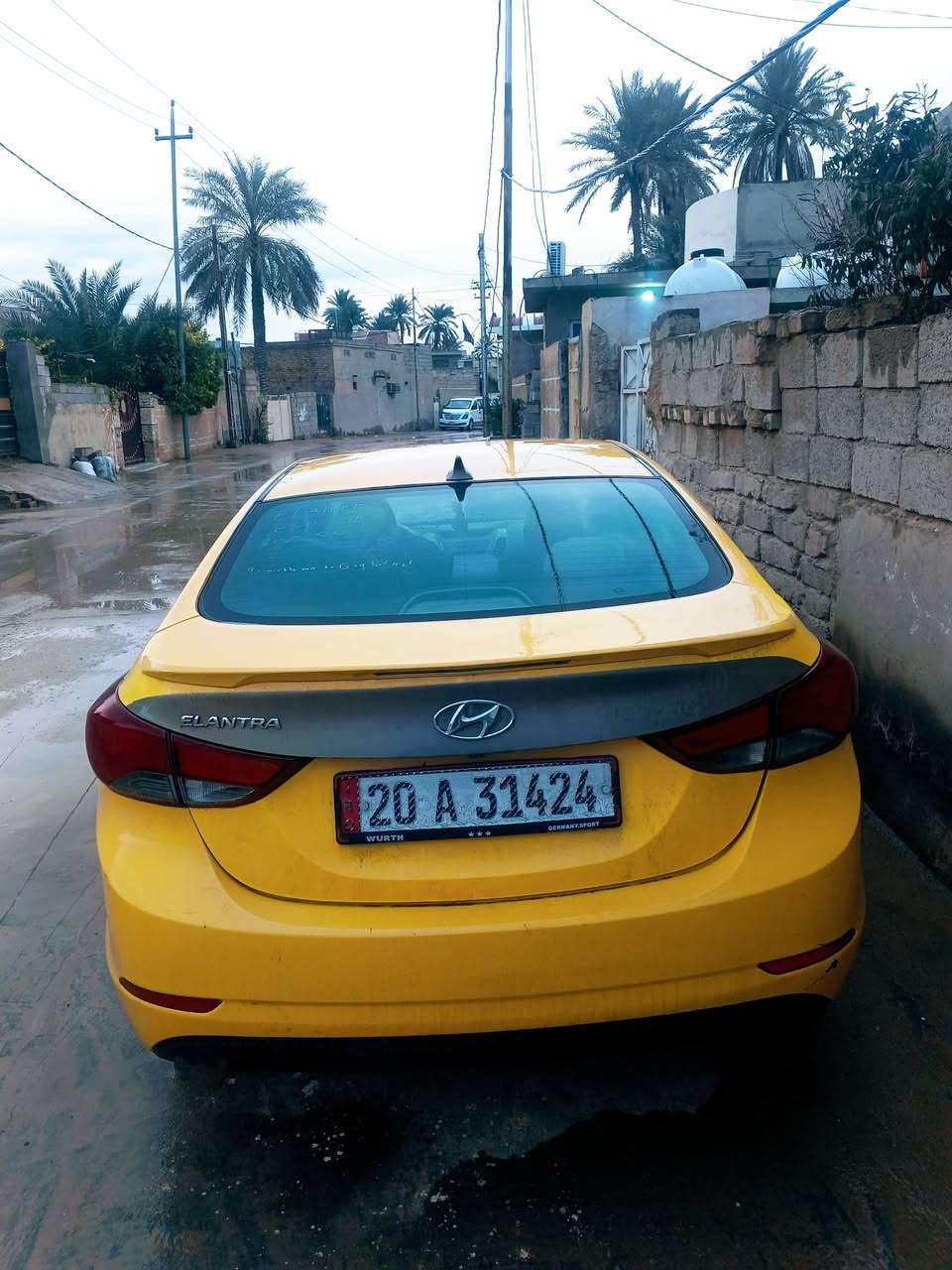 السلام عليكم النترا للبيع موديل 14 حادث بنيد فقط مكينة جديدة وكير كفالة من الدواخل 
الرباك والشواصي 
المكان الخالص 
الرقم ***********
