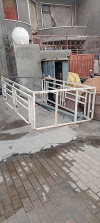 محجر كيا حمل ام عيون او فنتيره للبيع السعر 200  وبيه مجال مكاني بغداد ...