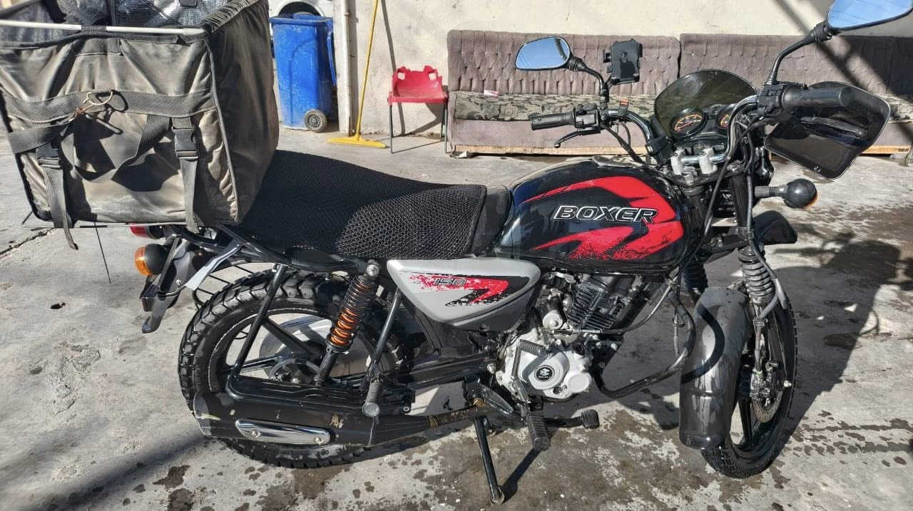 السلام عليكم 
بوكسر 2023 ماشية 52 الف اوراق كاملة 
الدراجه خير من الله نقصها فقط سلف 
السعر مليون و700


**إذا كنت صاحب هذا الإعلان وتريد حذفه لأي سبب، رجاءا أرسل رسالة إلى الدعم الفني**