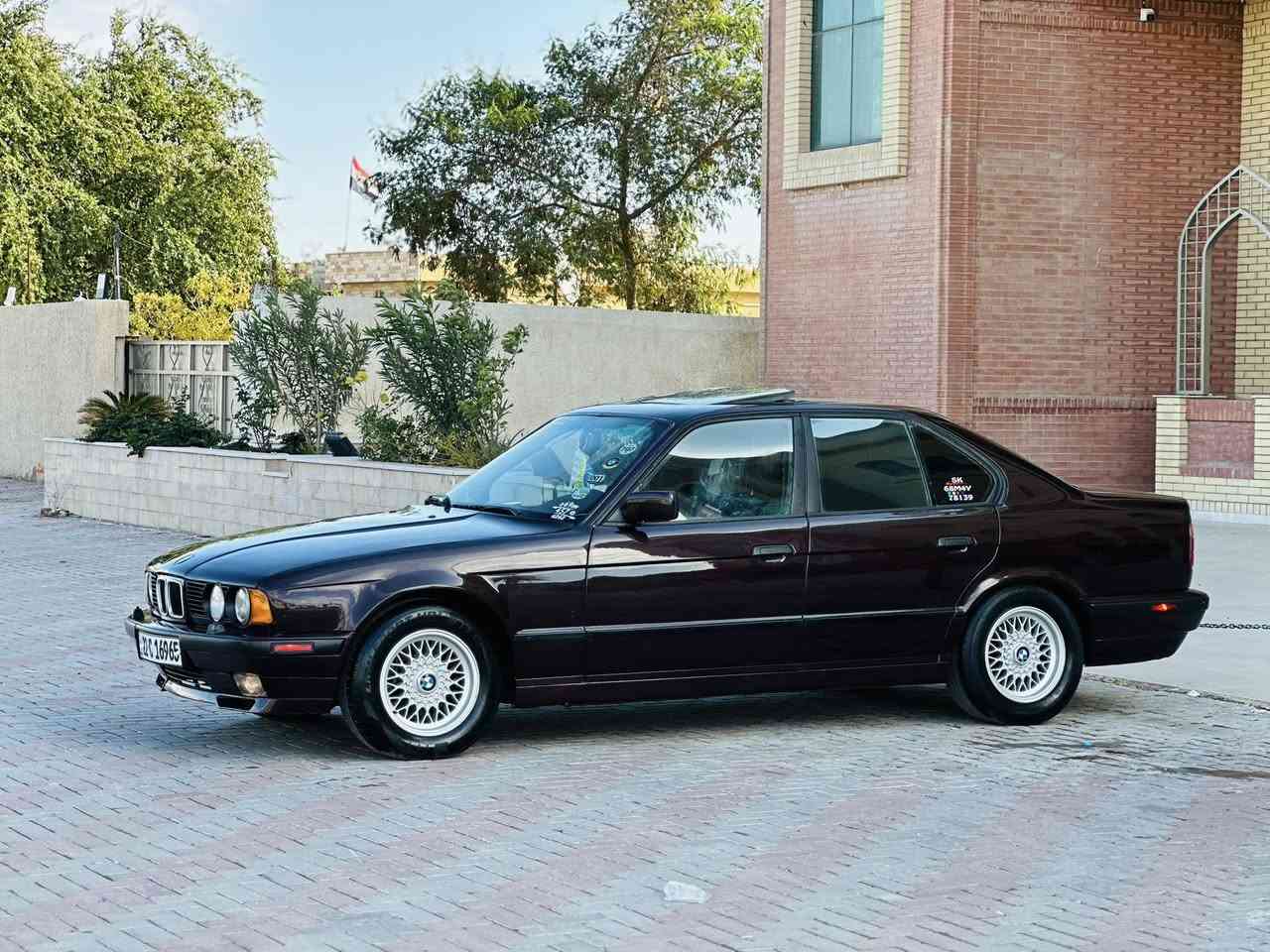 السلام عليكم للبيع بي ام موديل 1993 محرك مسكر شرط كير وتماتيك شرط صدر امامي خلفي جديد تخم تاير جديد صدر امامي خلفي جديد ويل خليها بلادي سلايت طكيتن تبريد ثلج 🧊 تدفئه نار 🔥 السياره بلاديه بدون صبغ رقم اربيل سنويه جديده هزه جديده كل بلادي سنتر لوك السعر 65 وبيه مجال يرهم مروس حسب القناعه مكاني تكريت ‭0771 423 6105‬
