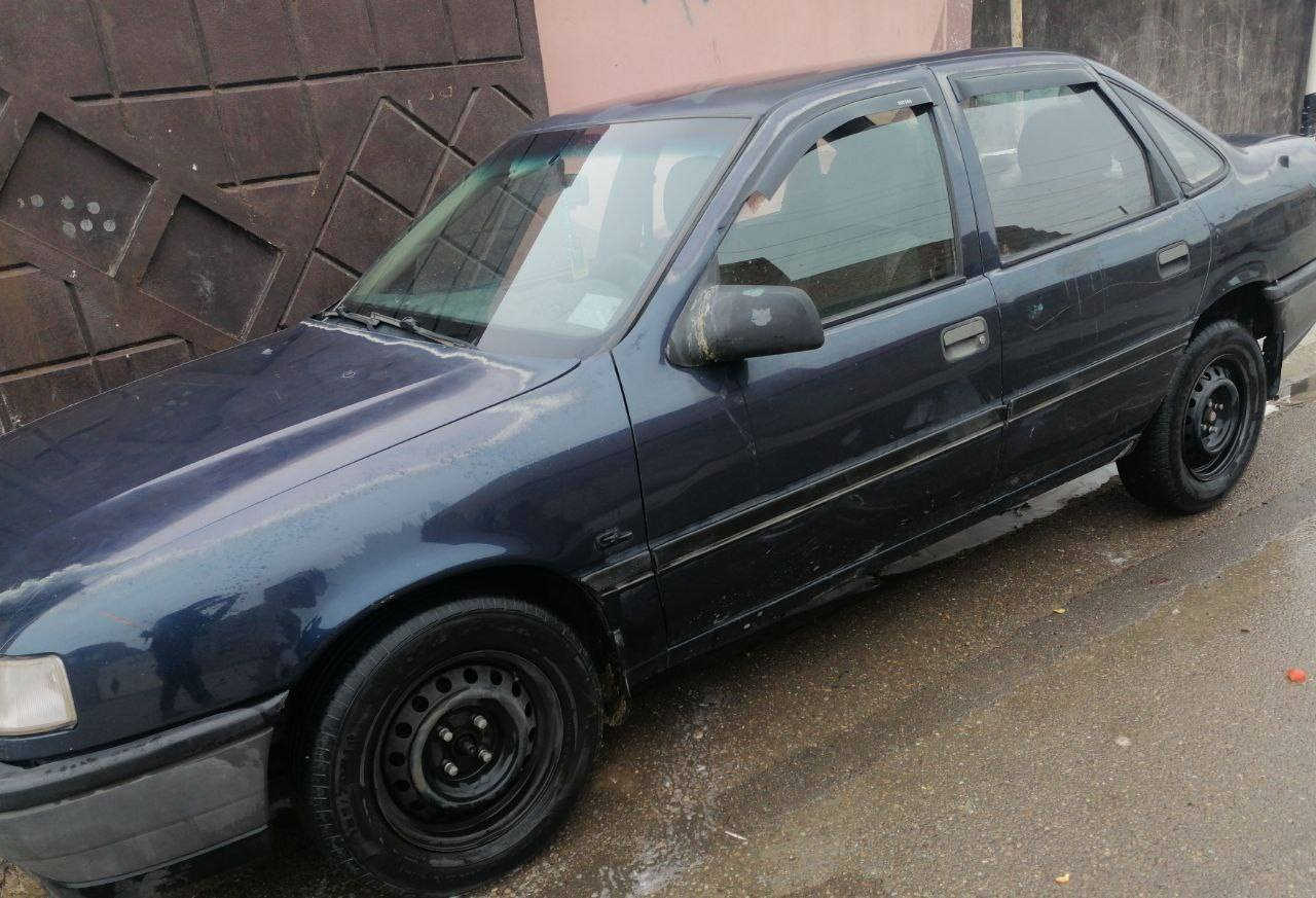 سلام عليكم للبيع اوبل ڤكتره موديل 1991 سياره مابيها ضرر بدون اخياس سياره جاهزه مال جناي ماشيه 245 الف حقيقي السعر 45 وبيها مجال بسيط للطب والستفسار *********** واتساب كركوك, العراق
