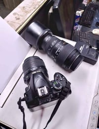 نيكون D3200 • عداد ١٨٠٠٠ • زووم ٧٠-٣٠٠