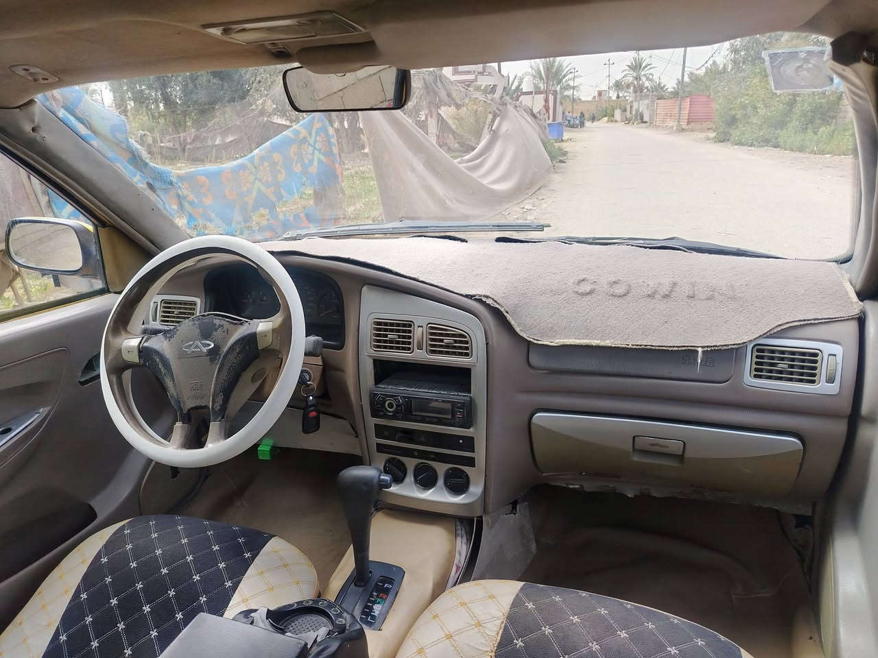 سلام عليكم سياره شيري محوره كير ومكينه كورله تخم تاير حداديه ٧٠ سنويه السبعه وعشرين راعيه موجود سياره كلش حلوه ونضيفه سعره ٢٢ سياره مدوشمه ***********
