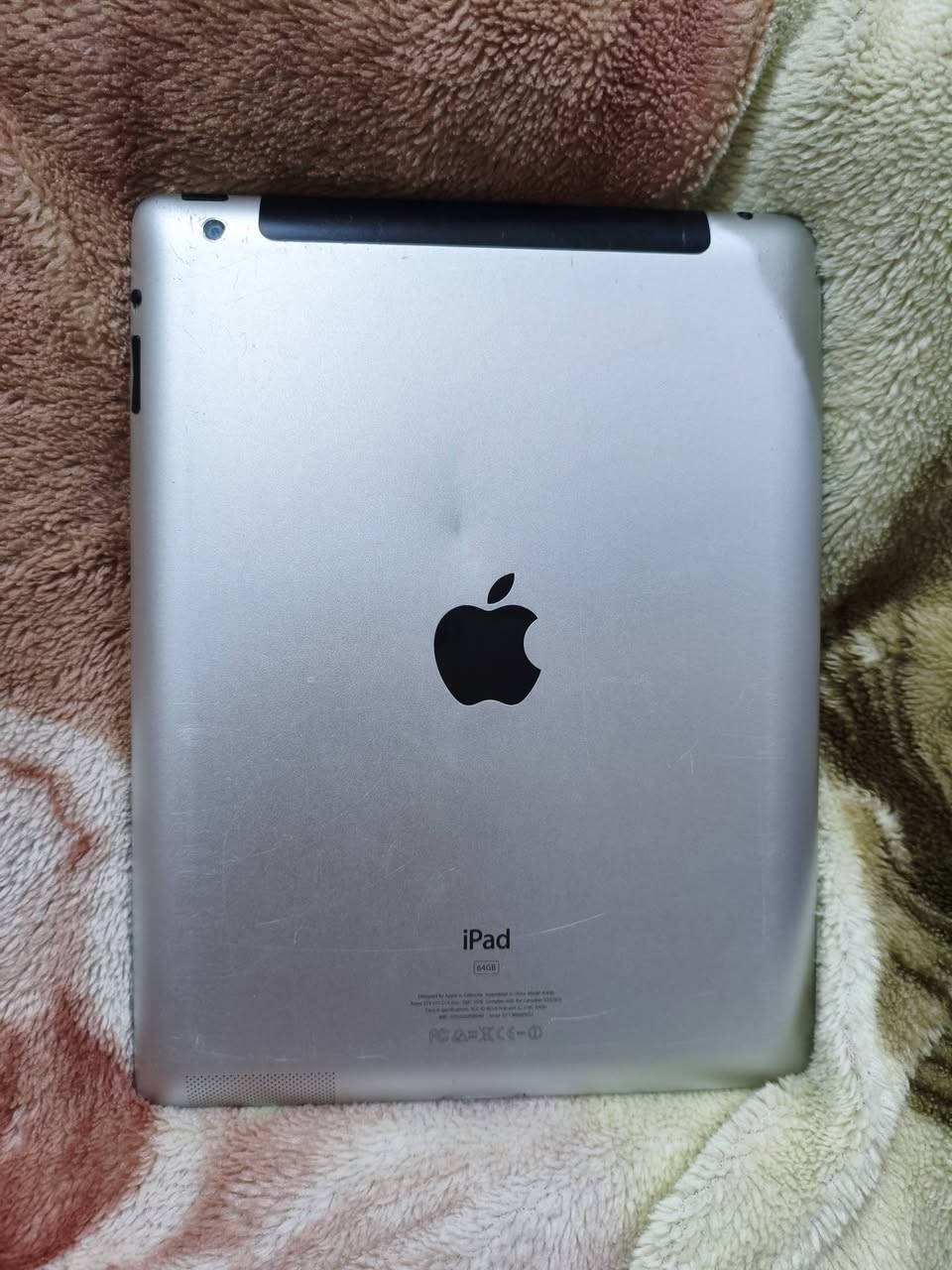 ايباد ابل 3
 🔹 ذاكر 64 
 🔹 وضع شركه مامفتوح نضافه 100%100
 🔹 50 بي مجال 
🔹 موجود بي فيس + ماسنجر + فيديو ستار للمصممين +تلكرام + شير +لودو + لعبتين


**إذا كنت صاحب هذا الإعلان وتريد حذفه لأي سبب، رجاءا أرسل رسالة إلى الدعم الفني**