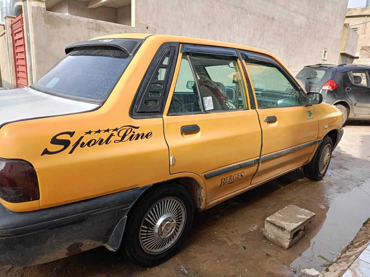 السلام عليكم .سايبا للبيع 2011 .بيها طخه بل جاملغ الكدام وبدايت الشاصي ومصلح..والباقي قدام العين المحرك شرط لا صرف ولا نفخ..مامسجل على كابون يعني بدون كابون..شرط والوكاله والتحويل..عليها هيئه 300 أو 350 ألف تنزل من سعرها..السعر 20$..*********** ..***********
